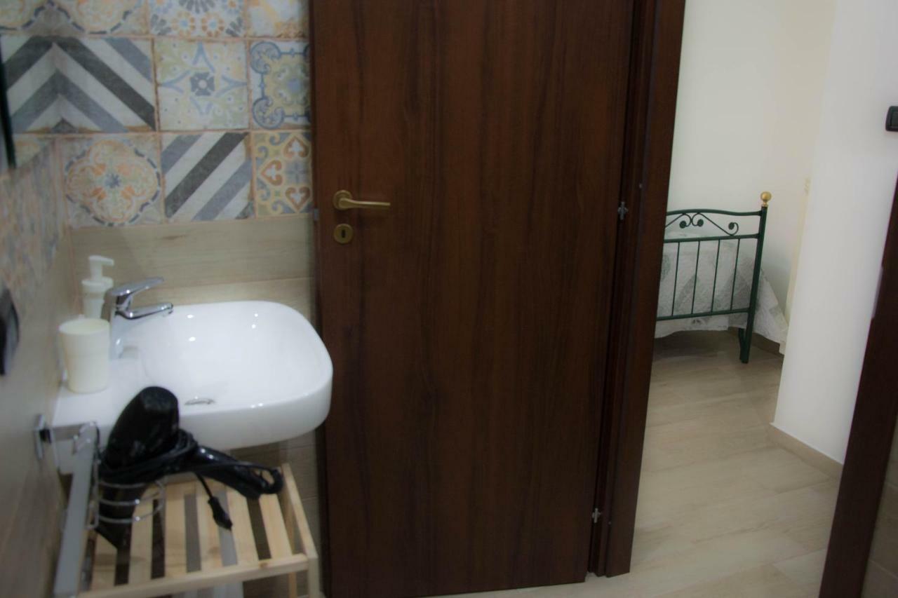 Mary'S House Bed & Breakfast Napoli Dış mekan fotoğraf