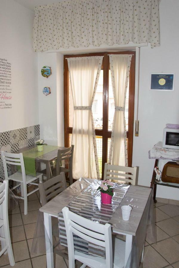 Mary'S House Bed & Breakfast Napoli Dış mekan fotoğraf